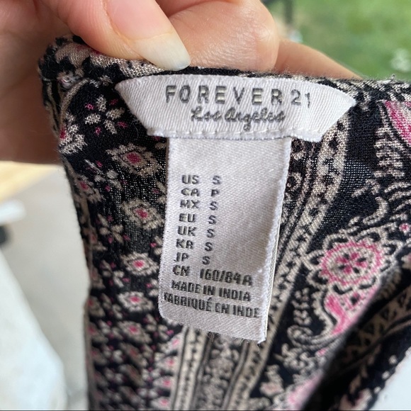 Forever 21 Paisley Pattern Lace Loose Blouse - Picture 6 of 6